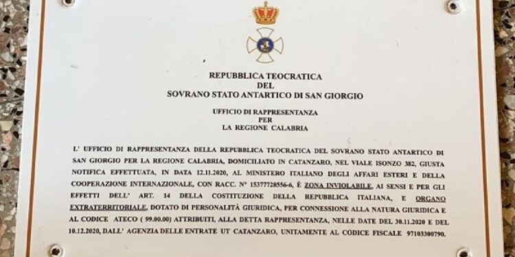 Si erano inventati lo Stato Teocratico Antartico di San Giorgio