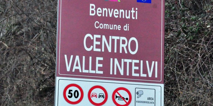Centro Valle Intelvi cartello