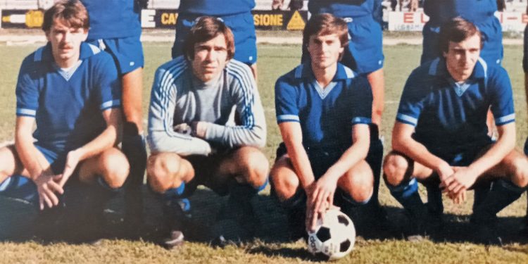 Villiam Vecchi schierato fra Luigi Gozzoli (a sinistra), Massimo Mancini e Giancarlo Centi