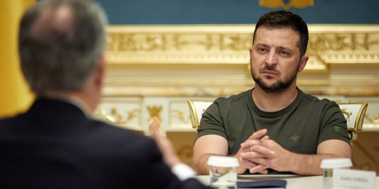 Forum Ambrosetti: il messaggio d'apertura sarà del presidente ucraino Volodymr Zelensky