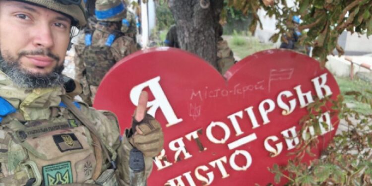 Sui social una foto di Vitaly Markiv vestito da soldato