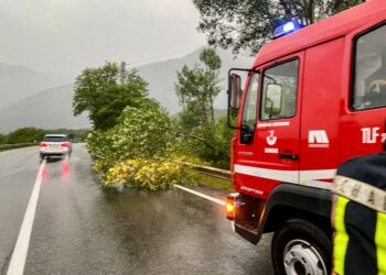 Sul posto ambulanze