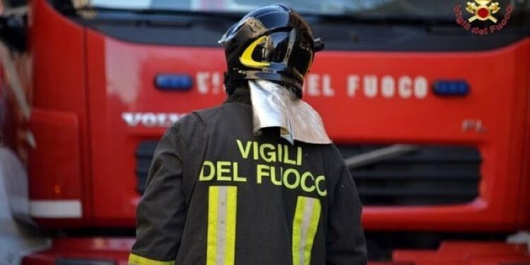 Colpito un lido balneare e alcune abitazioni