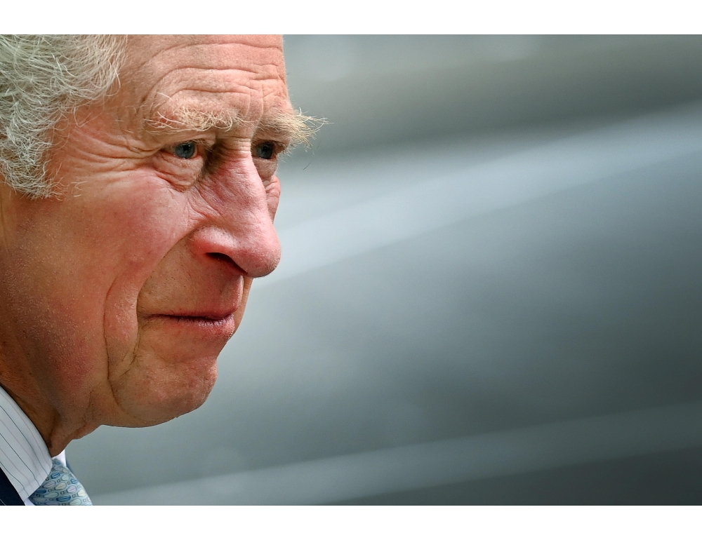 Regina: Carlo ha lasciato Balmoral, in viaggio per Londra