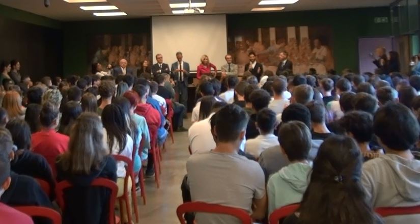 Scuola, a Como il primo liceo imprenditoriale, artigianale e del design