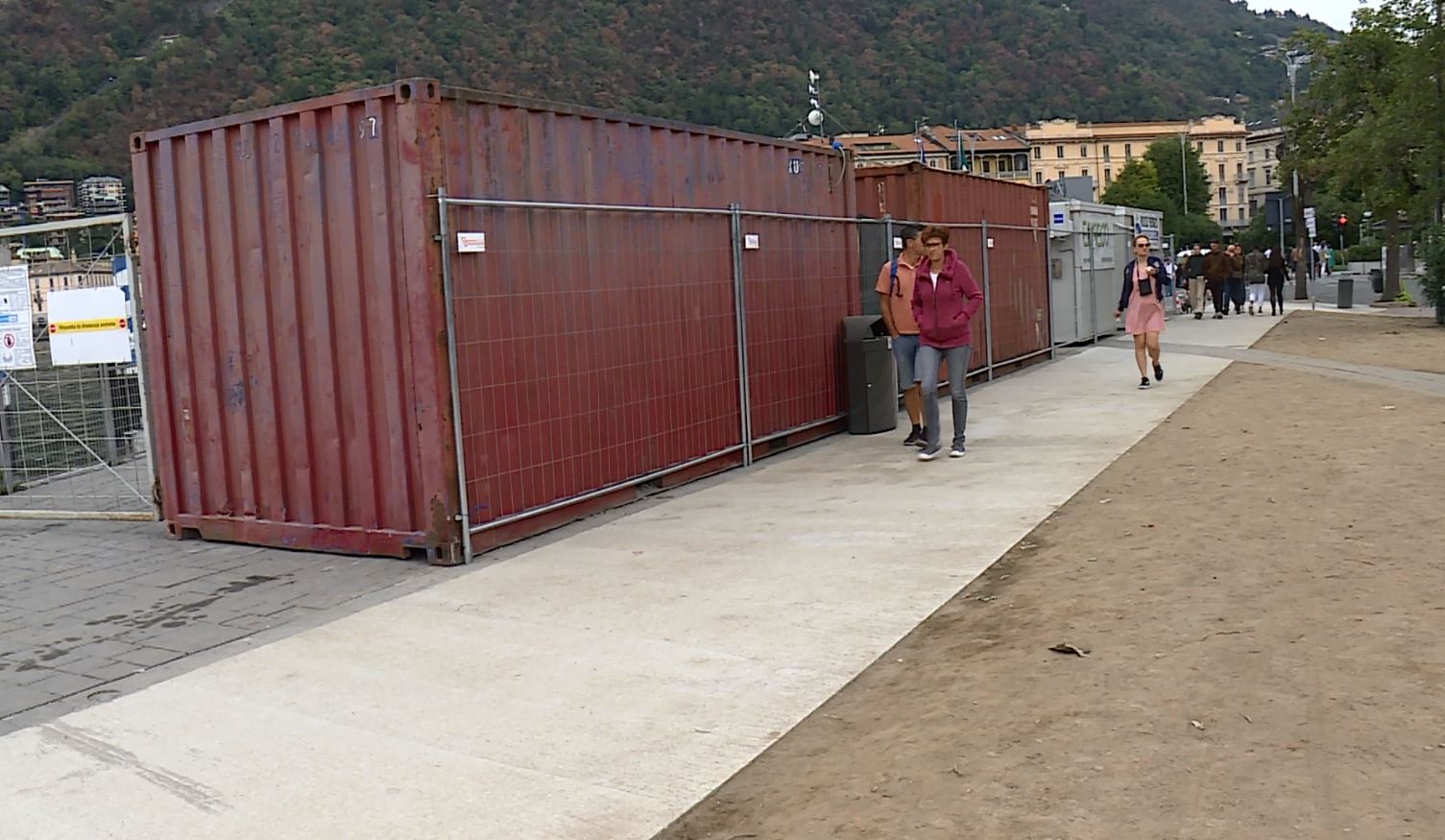 Cantiere delle paratie, container sul lungolago fino alla prossima primavera