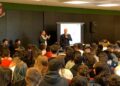 Incontro polizia studenti