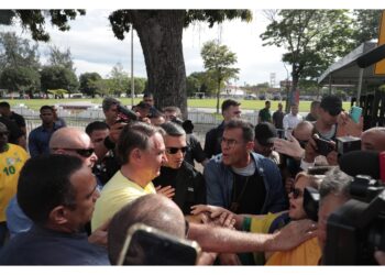 Presidente vota in una scuola di Rio de Janeiro