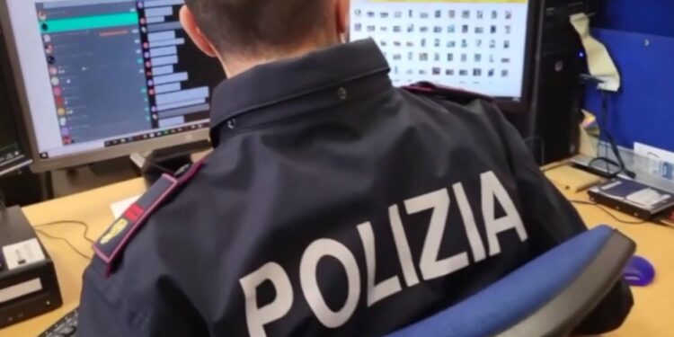 33enne romano arrestato dalla Polizia Postale di Milano e Roma