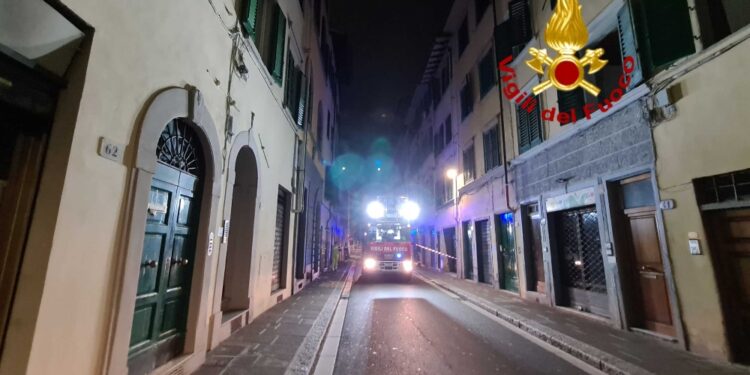 Dichiarato inagibile edificio tre piani nel centro storico