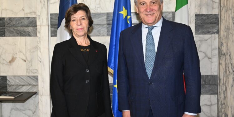 Ministro Esteri italiano incontra la sua omologa francese