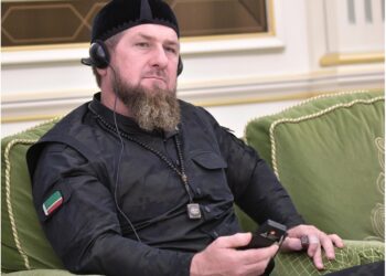 Il leader ceceno torna a criticare i comandi di Mosca