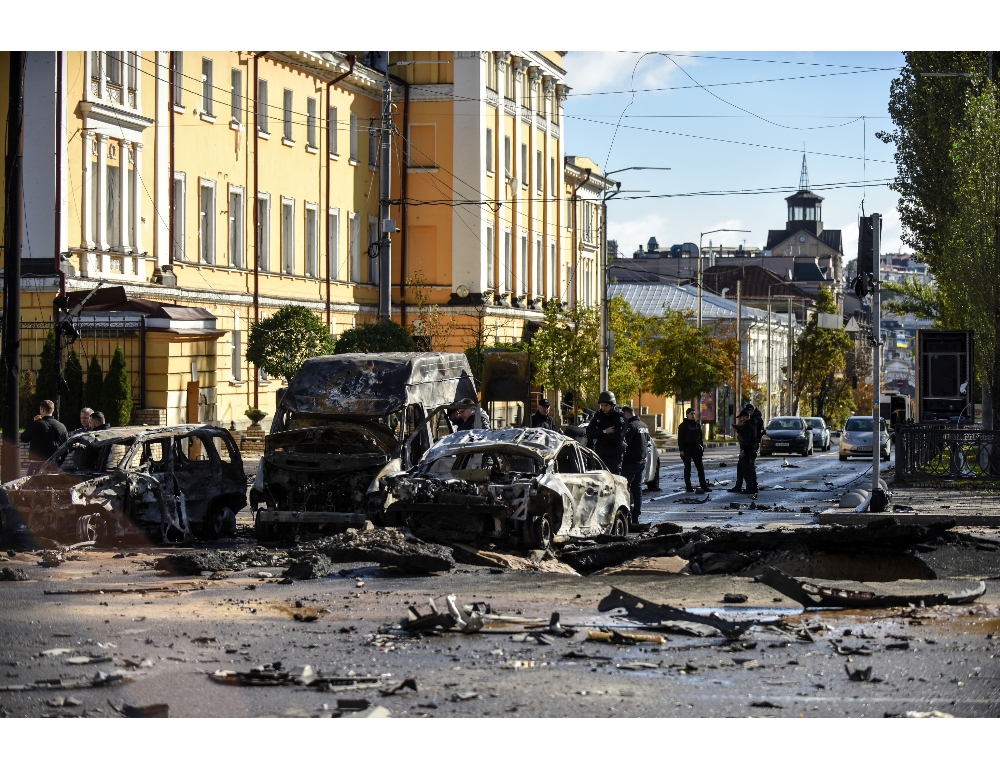 Kiev, 10 morti in raid russi in tutto il Paese, 60 feriti