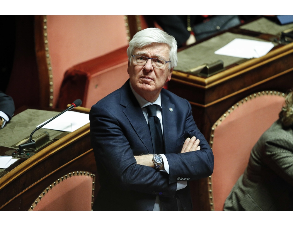 La GdF sequestra a Paolo Romani 344 mila euro