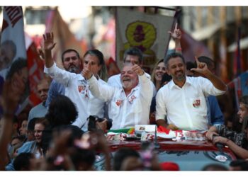 Ex presidente ha votato a San Bernardo do Campo