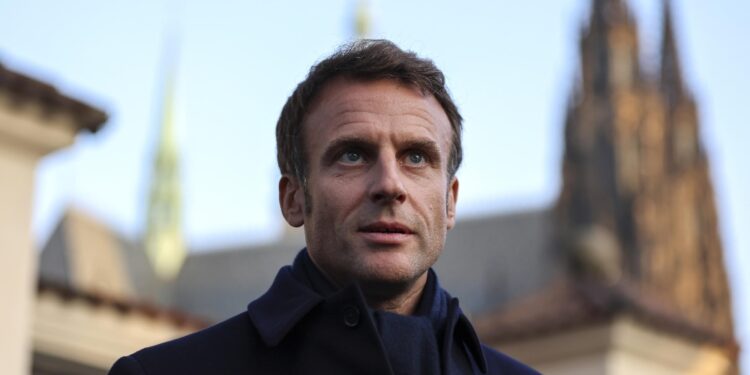 Lo ha detto il presidente francese a Praga