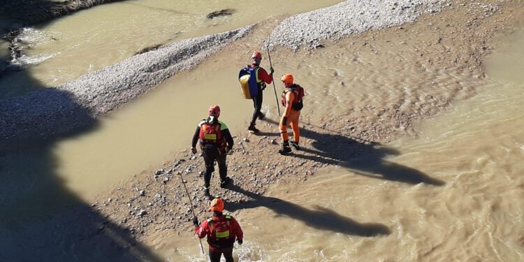 'Base' a Pianello Ostra.70 al lavoro tra Vvf