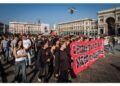 Flash mob e un minuto di silenzio per ricordare i morti