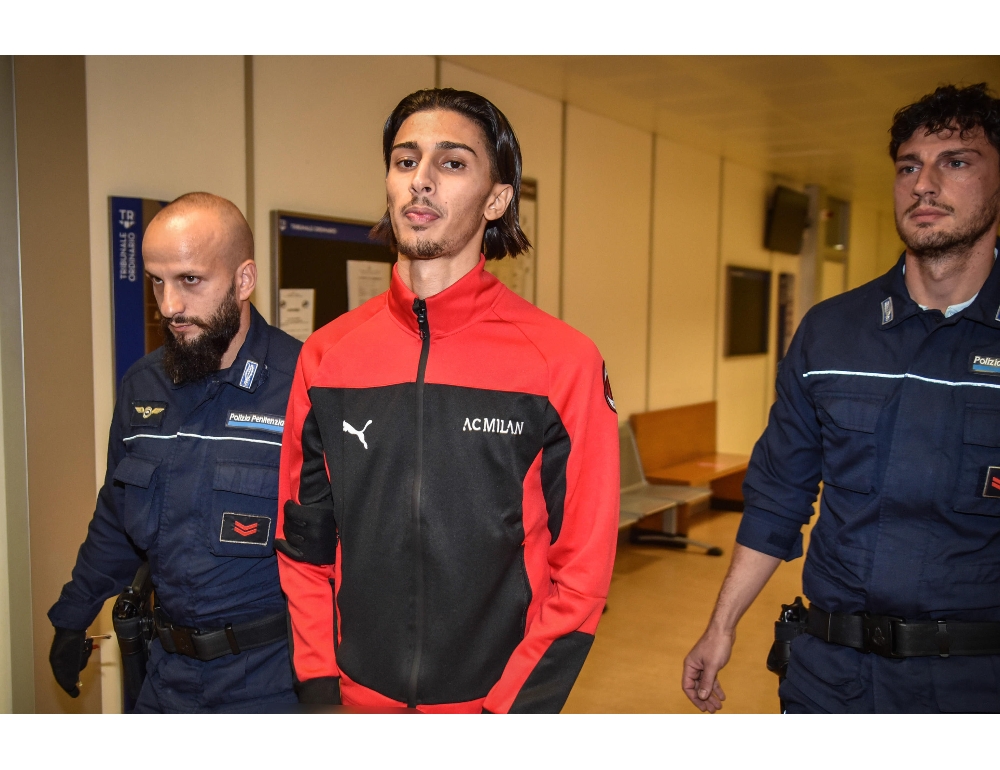 Trapper arrestati, Baby Gang a gip: ‘Giro armato per difesa’