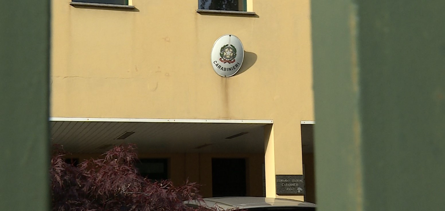 Omicidio di Asso, dopo l’interrogatorio Antonio Milia portato in ospedale. Tredici ore di trattative, poi il blitz