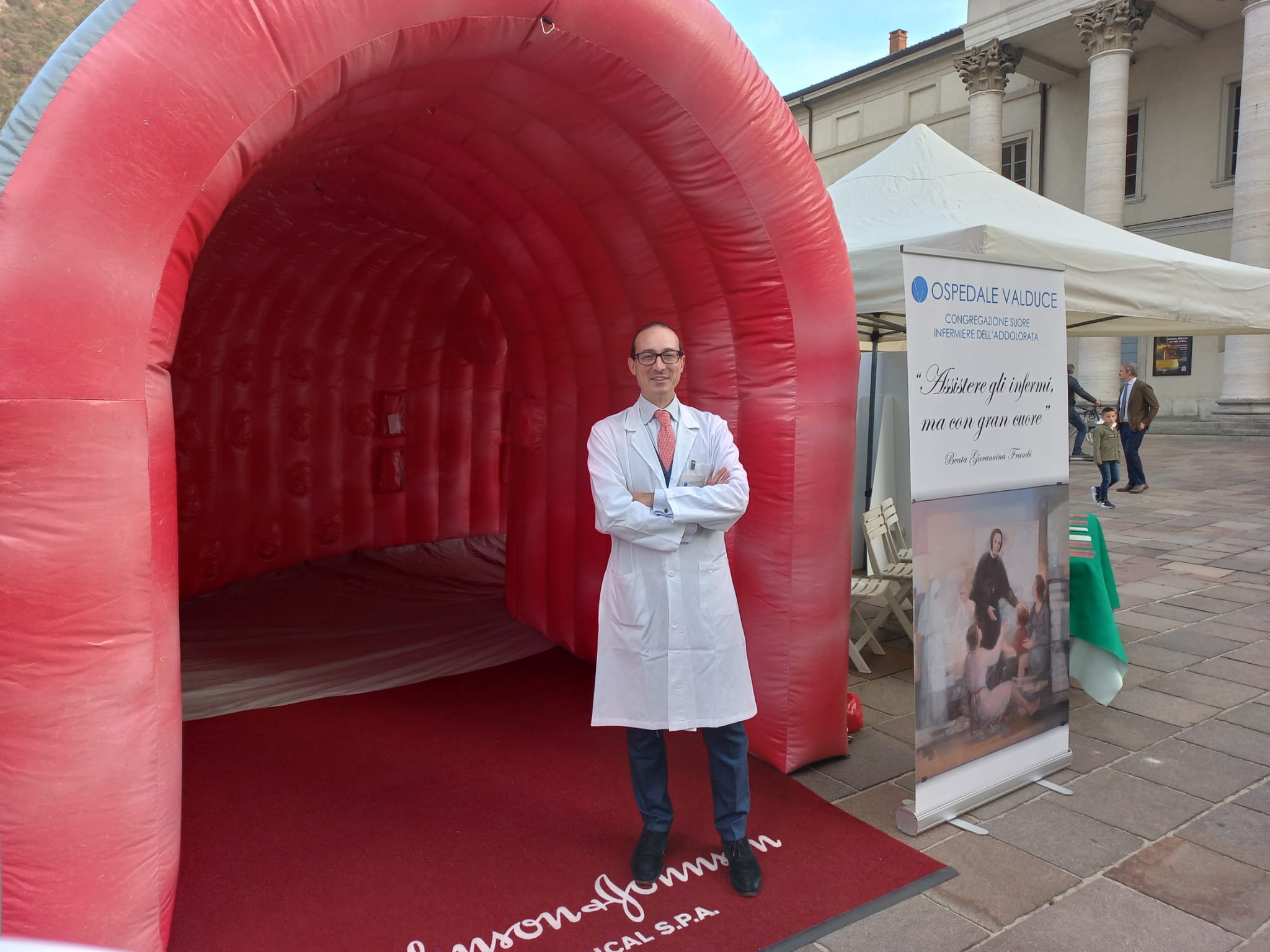 Prevenzione del tumore del colon, centinaia di persone in piazza Verdi