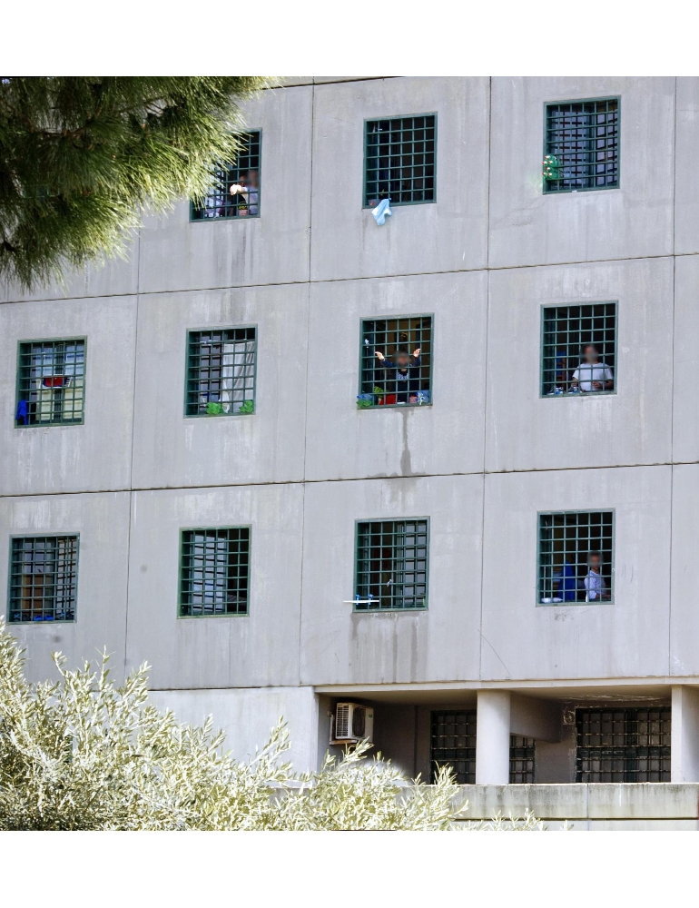 Droga in carcere, agente assolto. L’avvocato, onore restituito