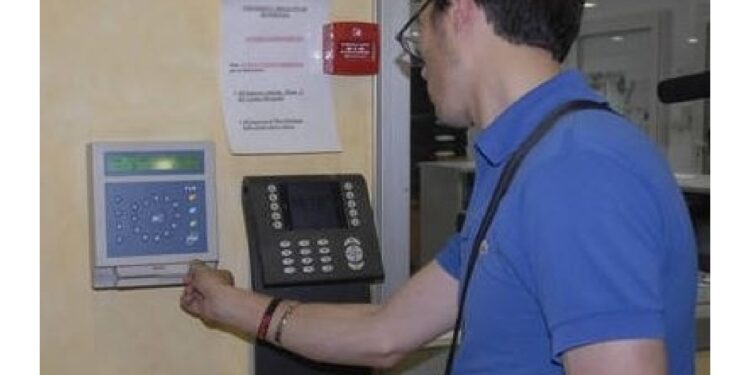 Infermiera e due operatori sanitari Gagliano sospesi per 8 mesi