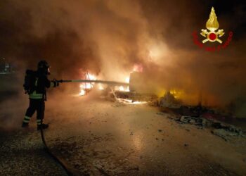 Una persona intossicata. Fiamme in luoghi e orari diversi