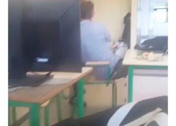 Scuola punirà l'altro che ha fatto video: c'è divieto cellulari