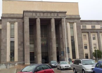 Giudice Cagliari fa cadere contestazioni per 8 imputati