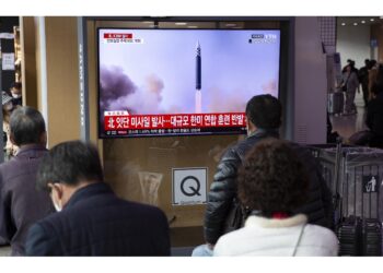 Pyongyang lancia missile intercontinentale ma test è fallito