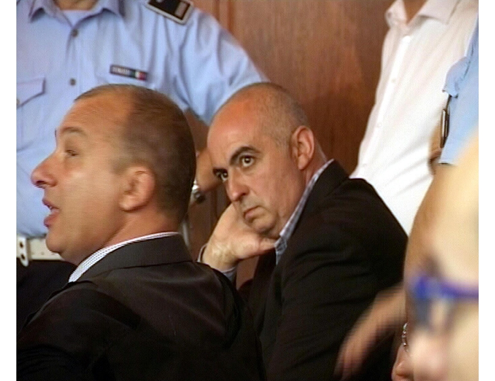 Uxoricida all’ergastolo: condannato a mantenimento figlia