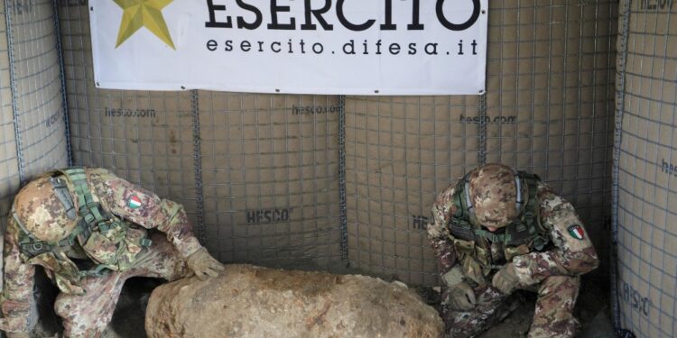 Cessato allarme. Bomba verrà fatta brillare in una cava