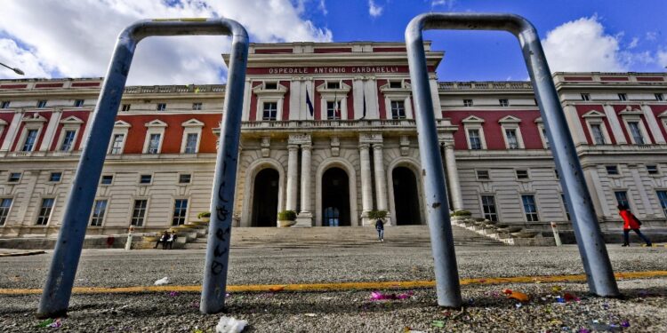 A Napoli: la ragazza minorenne medicata all'ospedale Cardraelli