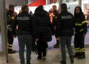 In tremila per 35 posti. Ad Avellino indaga la polizia