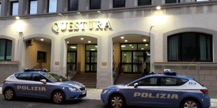 Bloccato dalla Polizia a Reggio Calabria dopo telefonata donna