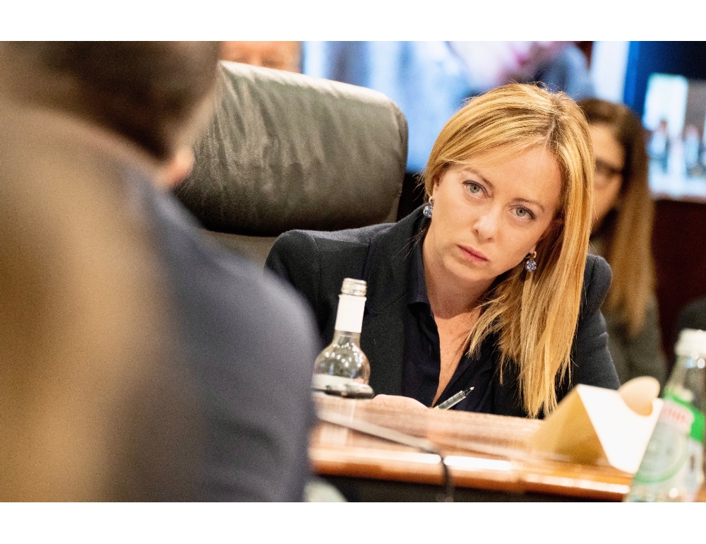 Meloni, non aboliamo l’app18 ma vada ai redditi più bassi