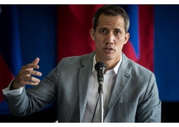 Con un voto diviso dell'opposizione a Maduro