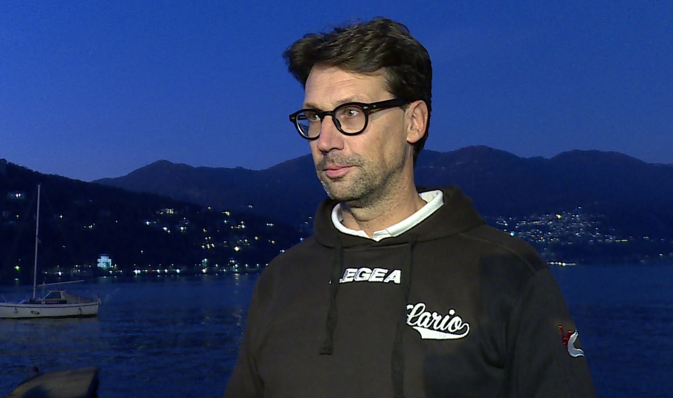 Cade nel lago in viale Puecher, 40enne salvato. Il racconto del soccorritore