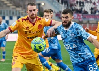 L'attaccante azzurro Patrick Cutrone contro il Cittadella (foto Roberto Colombo)