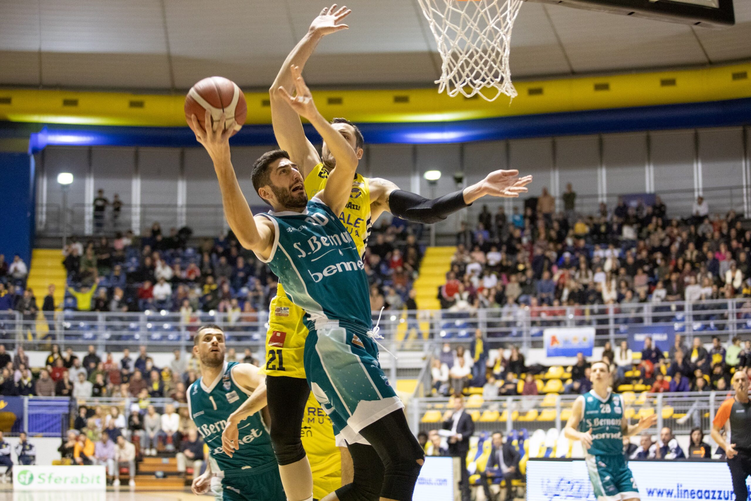 Cantù si impone a Torino, ottavo successo consecutivo