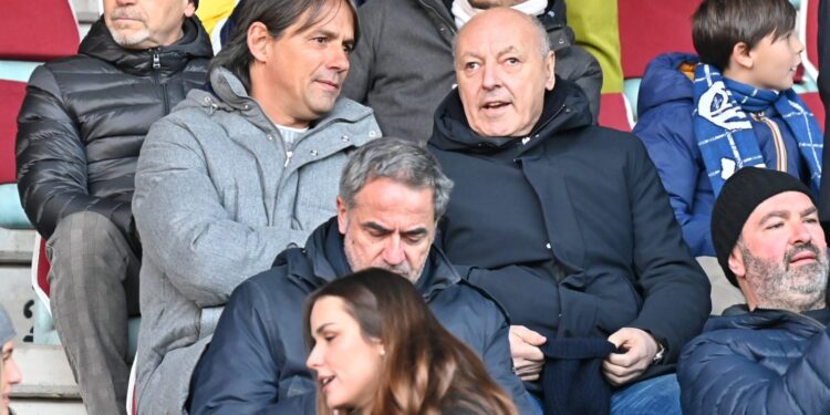 Simone Inzaghi e Beppe Marotta in tribuna allo stadio Sinigaglia (foto Roberto Colombo)