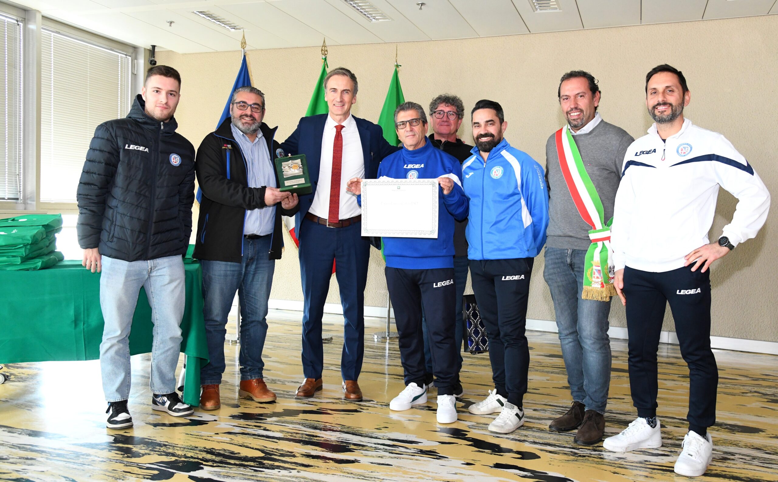 Il Lomazzo Calcio premiato in consiglio regionale