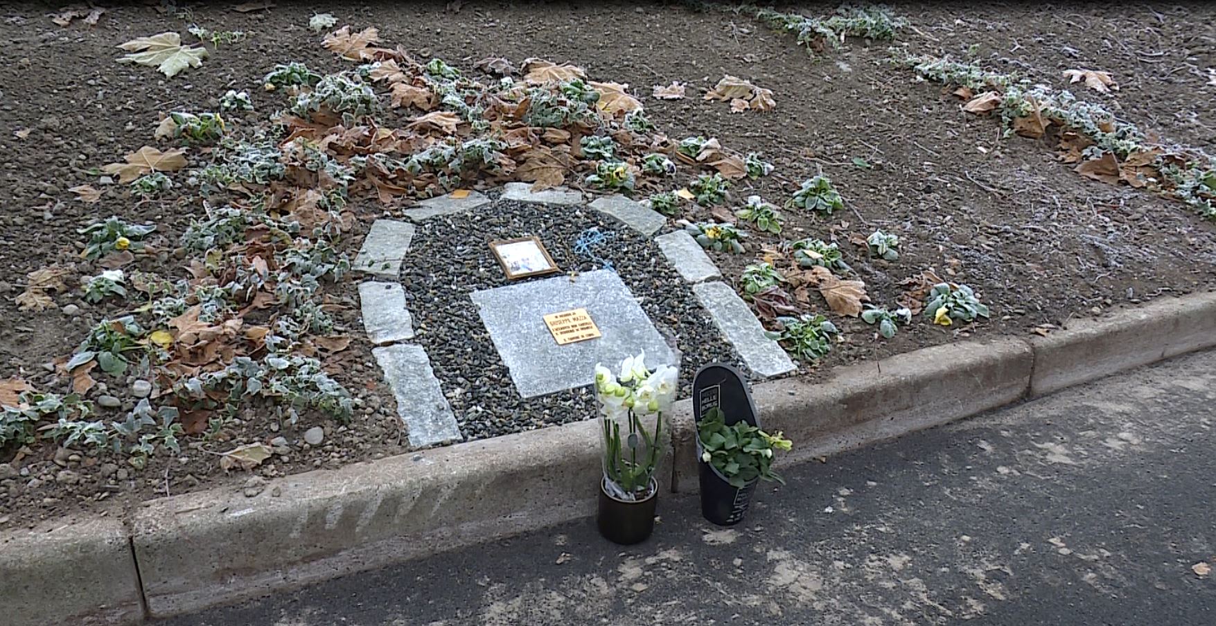 Omicidio di via Giussani, svelata la targa in ricordo di Giuseppe Mazza