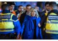Peggior ricordo? Manichino Macron ghigliottinato da gilet gialli