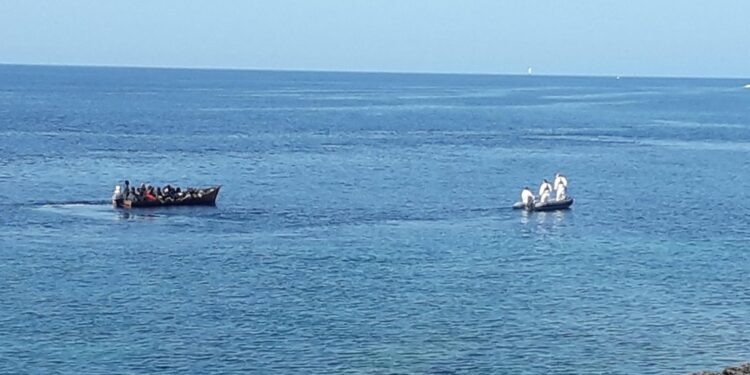 Continuano sbarchi nell'isola