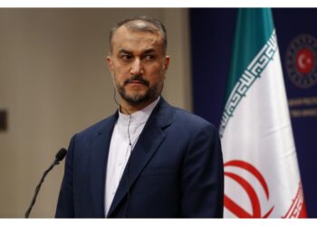 Ministro Esteri a 4 deputati iraniani colpiti da sanzioni
