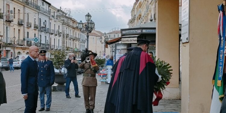 Cerimonia a Lamezia. Vicario Questore