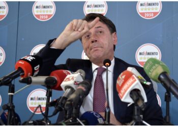 Sì assemblea con Conte e Patuanelli a coalizione progressista