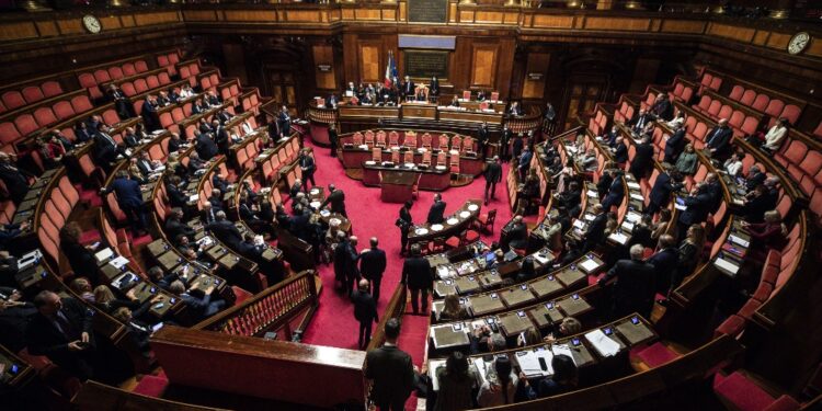 Come nel voto di Montecitorio le opposizioni si sono astenute